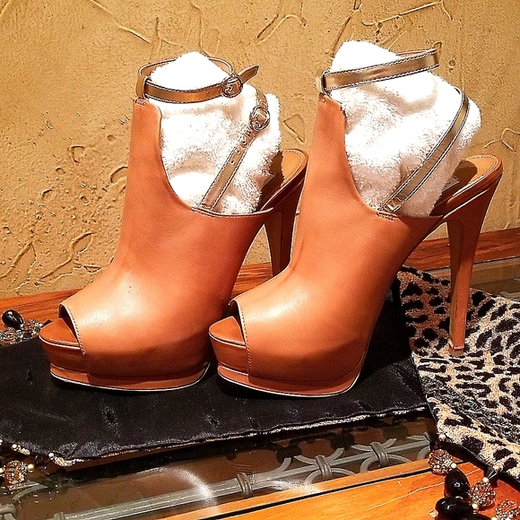 Steve Madden Shoes - Steve Madden high heel shoes